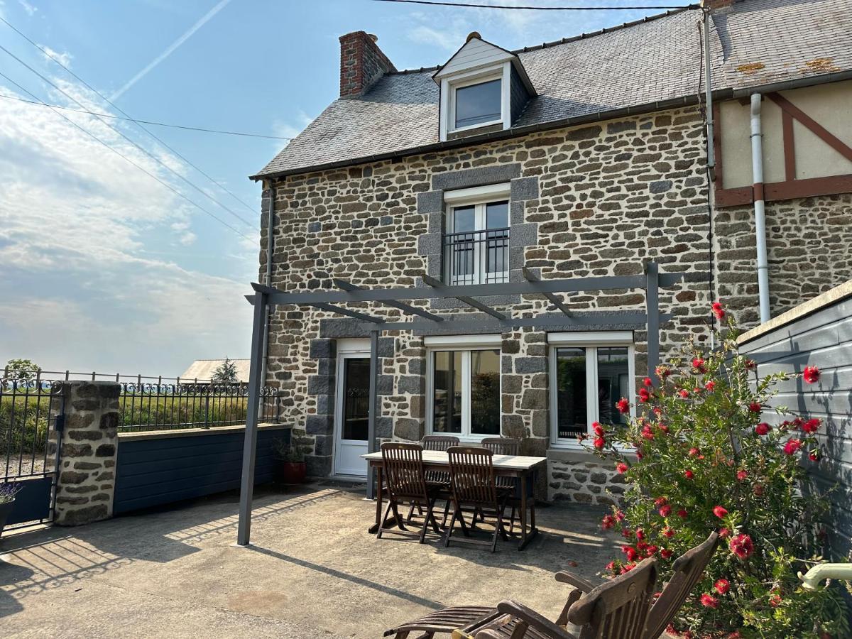 Holiday home La Maison Du Chene 3 Miniac-Morvan